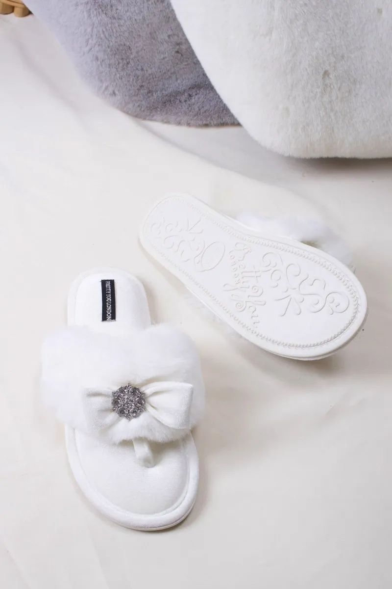 Amelie in Cream