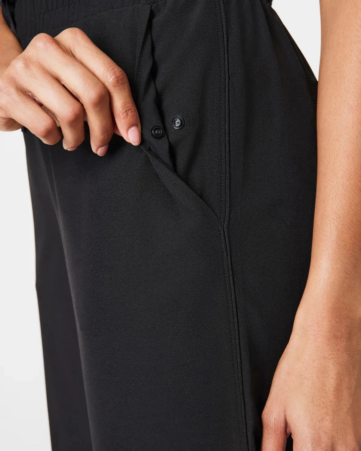 On the Move Slim Pant-Very Black