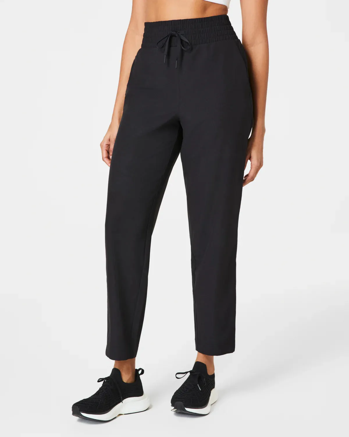 On the Move Slim Pant-Very Black