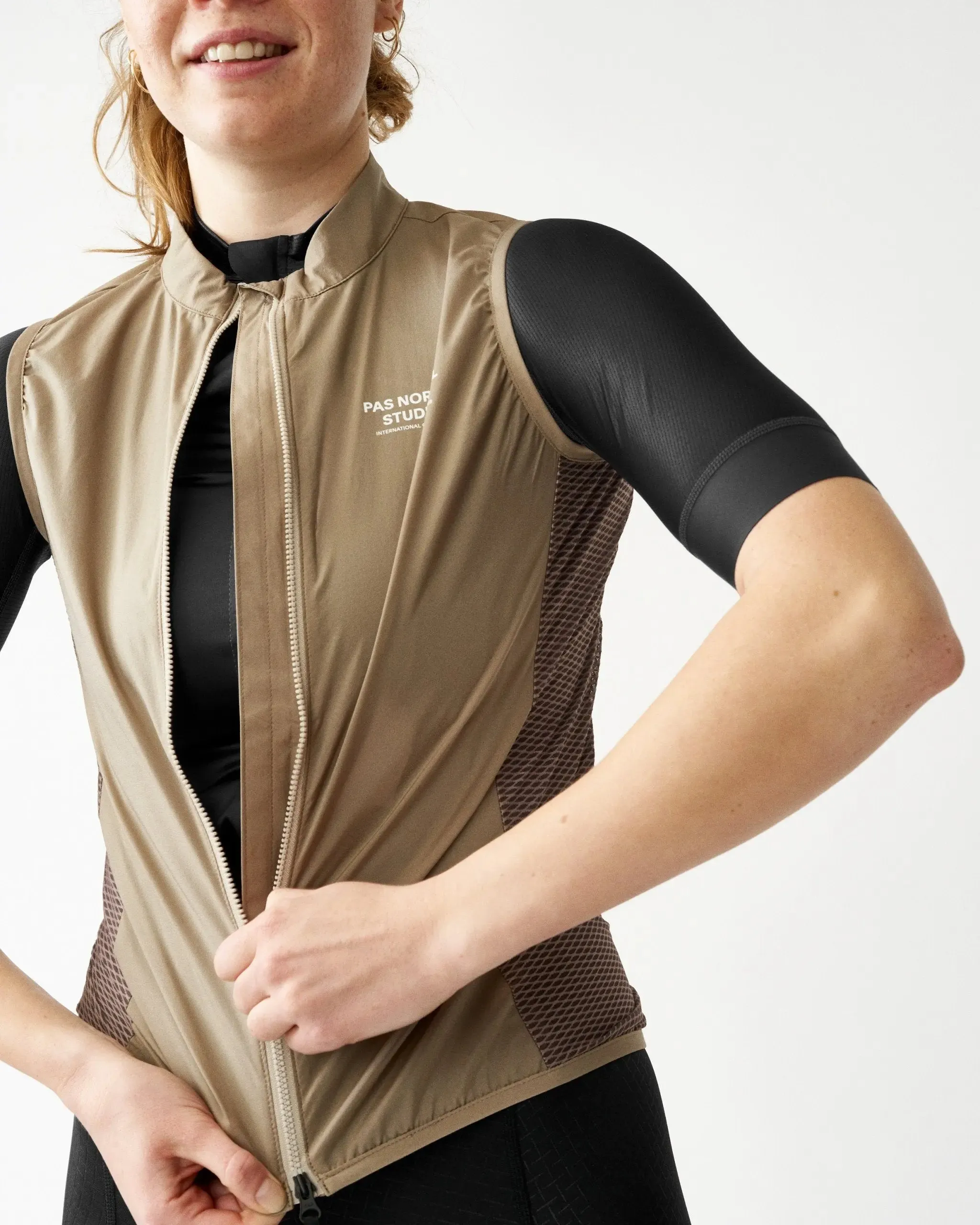 PNS Mechanism Women's Stow Away Gilet Beige
