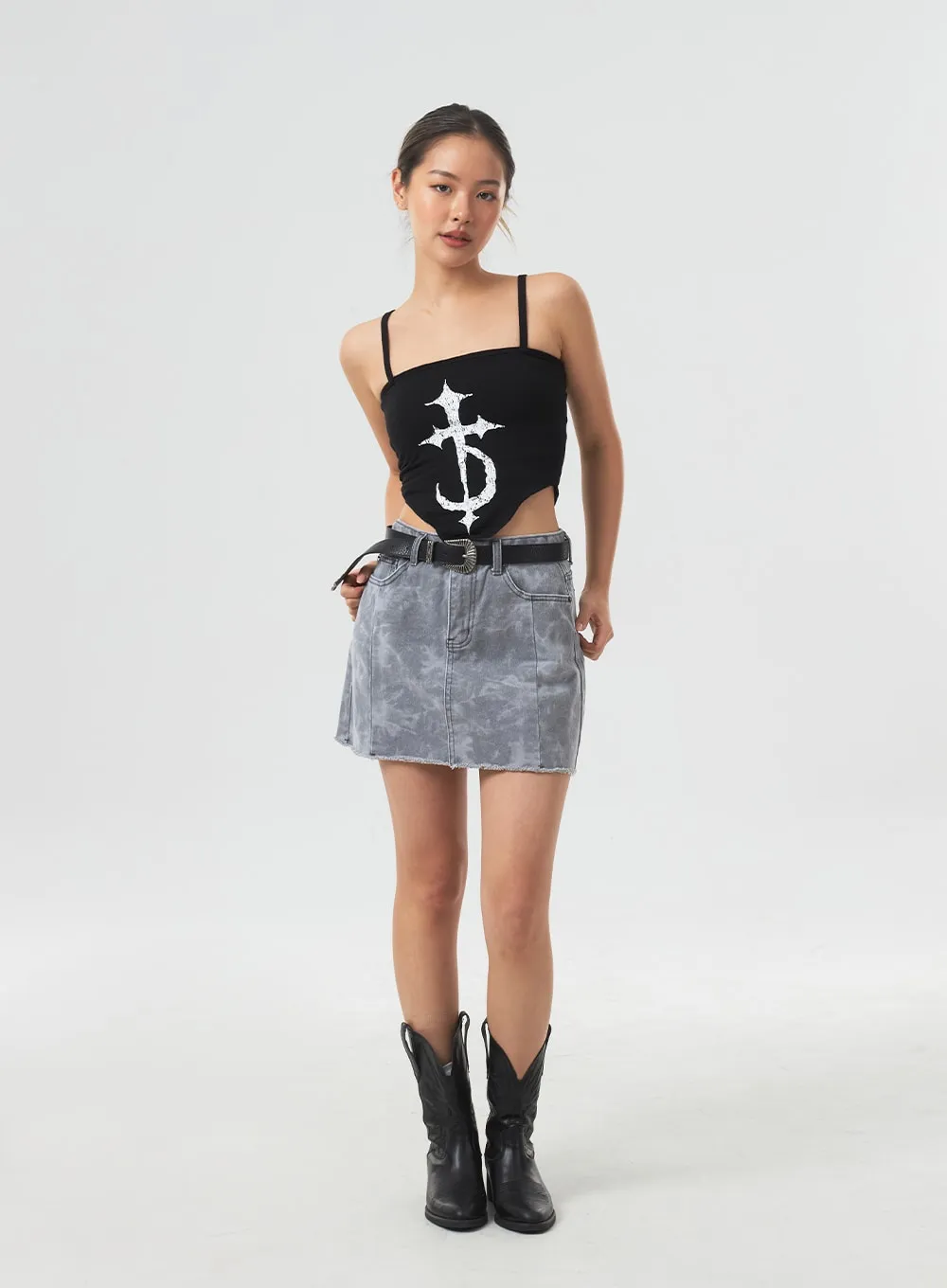 Thin Strap Graphic Top CM329